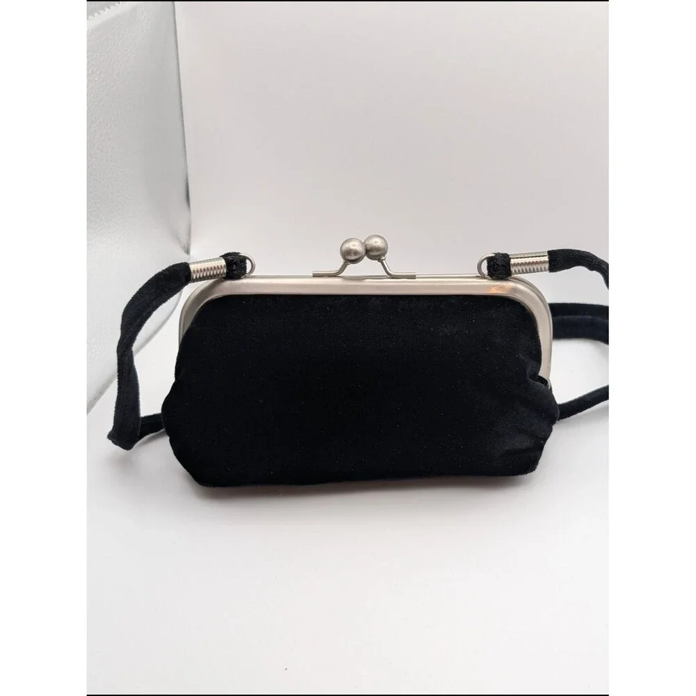 1950's Black Velvet Ribbonwork Floral Evening Bag, Kiss Lock Clutch Shoulder Pur